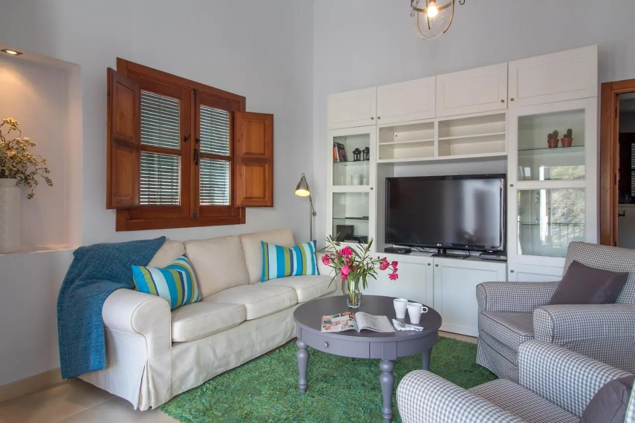 פריחיליאנה Quiet House In Village Center With Mountains Views 0*,  ספרד